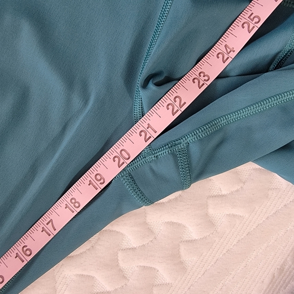 ATHLETA Lightning Capri Teal Green Athlesiure Workout Yoga Runnin Size Small - Picture 11 of 11